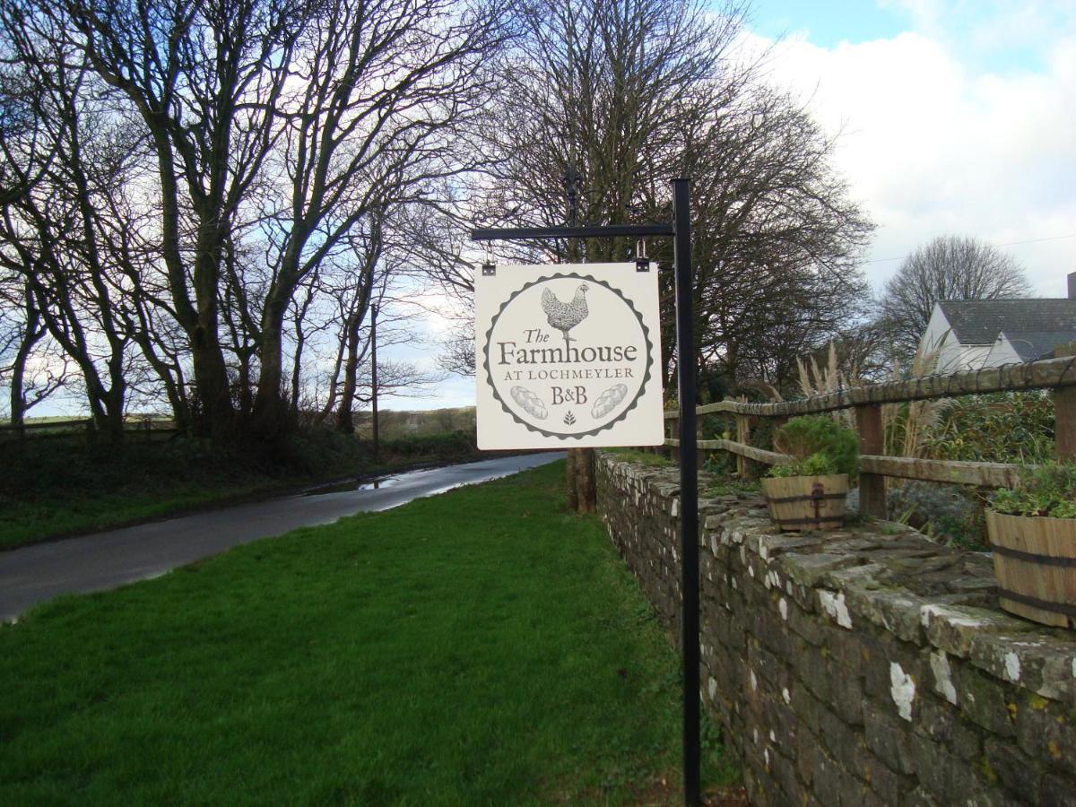 The Farmhouse Lochmeyler Acomodação com café da manhã Llandeloy Exterior foto